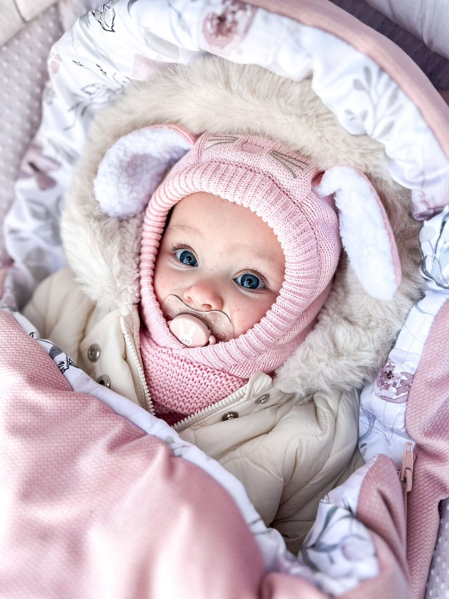 Winterfußsack Fußsack Babyschale Winter Herbst Babyfußsack warm, Einschlagdecke Baby Kinderwagen Bett Wiege Buggy universal 3-Punkt und 5-Punkt Gurt ROSA