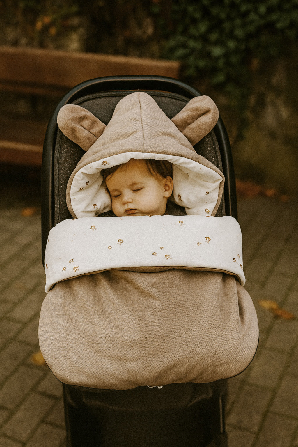 Winterfußsack Fußsack Babyschale Winter Herbst Babyfußsack warm, Einschlagdecke Baby Kinderwagen Bett Wiege Buggy universal 3-Punt und 5-Punkt Gurt BEIGE